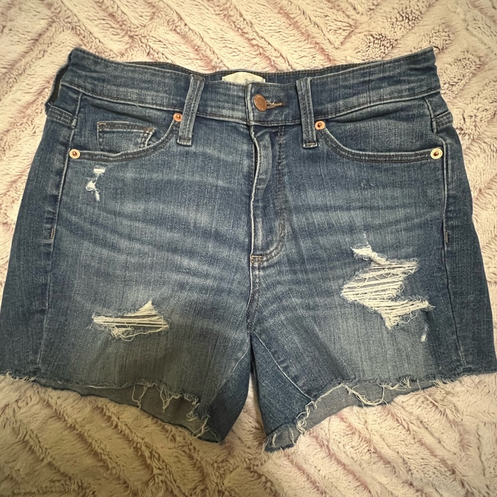 Universal Threads Medium Wash Denim Cut-Off Shorts Size 4/27